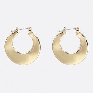 LAST ONE!! New Polished Gold Hoop Earrings